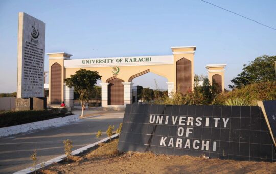 Rich result son google SERP when searching for 'Karachi University'