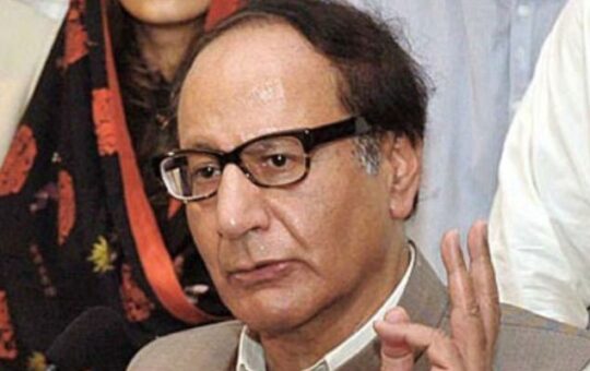 Rich result son google SERP when searching for 'Chaudhry Shujaat'