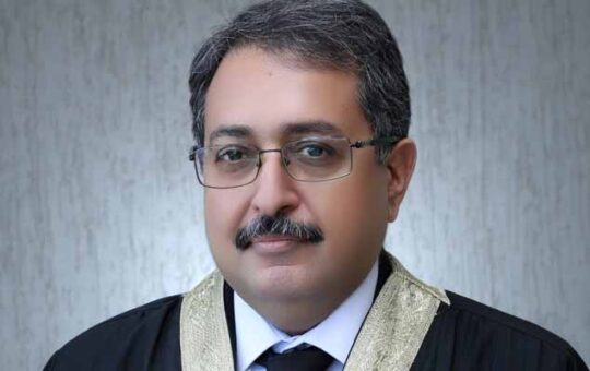 Justice Aamir farooq