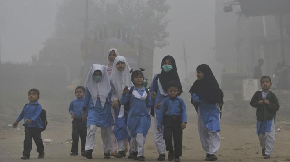 Lahore smog shools